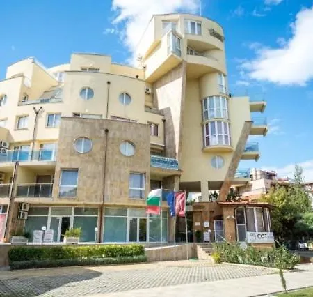 Sunny Cove * Солнечный берег