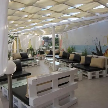 Апартаменты Sunny Cove *