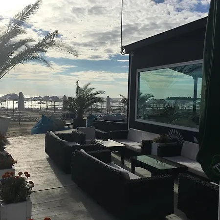 Апартаменты Sunny Cove