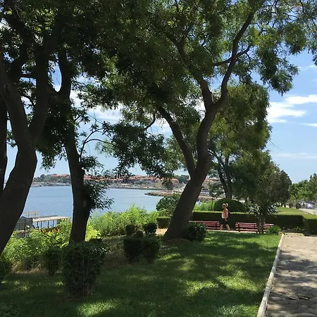Sunny Cove Апартаменты Солнечный берег